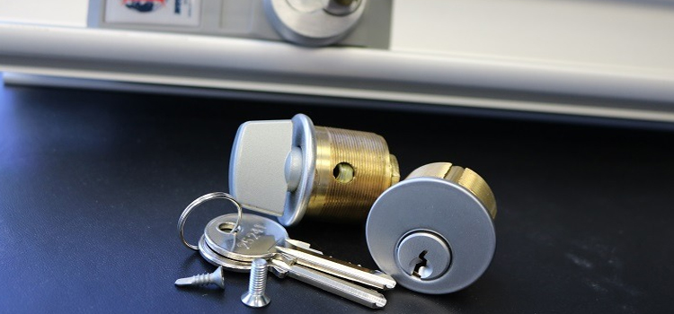 Commercial Lock Installation Santa Maria