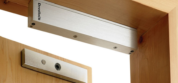 Magnetic lock installation Santa Maria